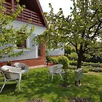 Guest house Ginavilla