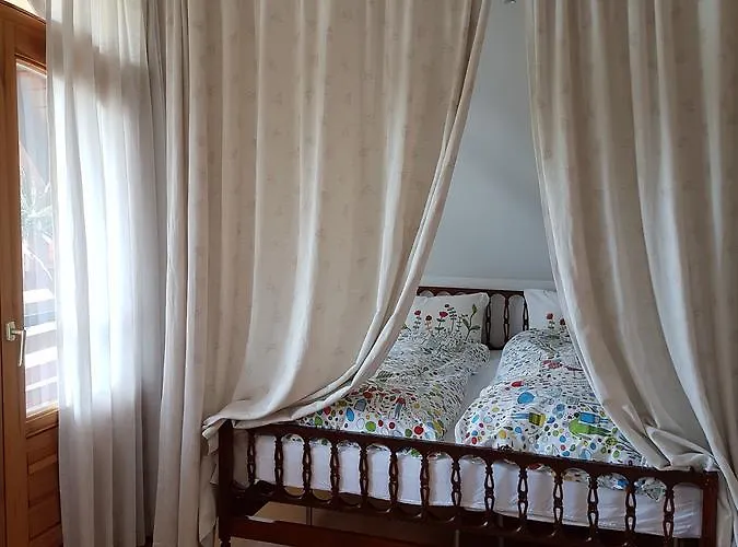 Ginavilla בית הארחה קסזטלי